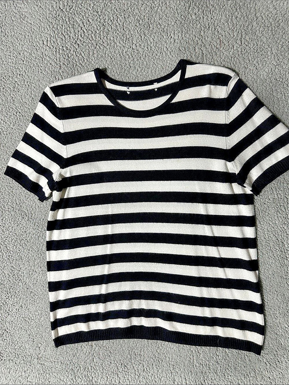 Women's Striped Short Sleeve Top in Black & White
